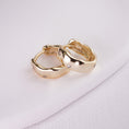 Încărcați imaginea în vizualizatorul Galerie, INAGIO 14k gold plated  925 silver chunky hoop set