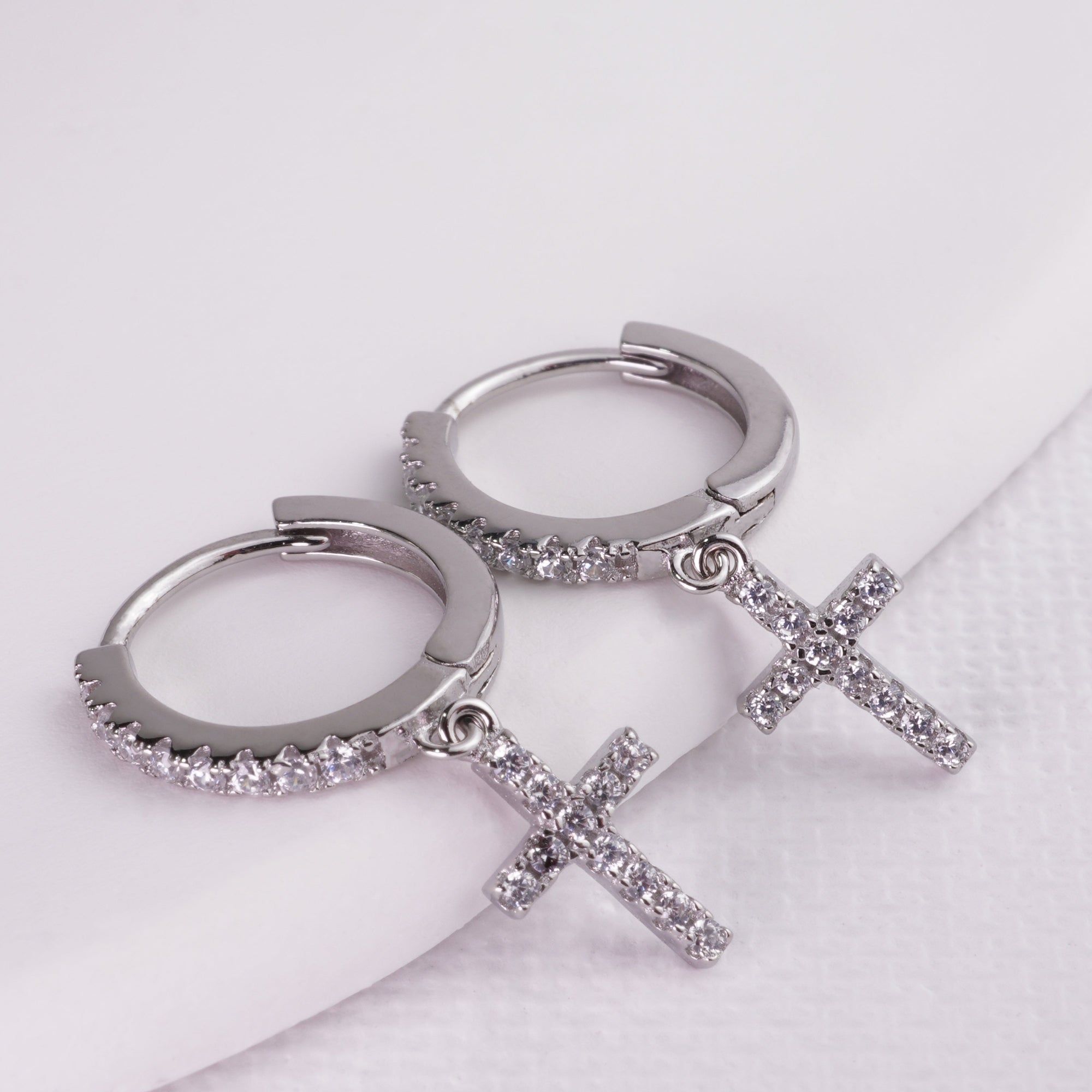 inagio 925 silver diamond cross hoop set