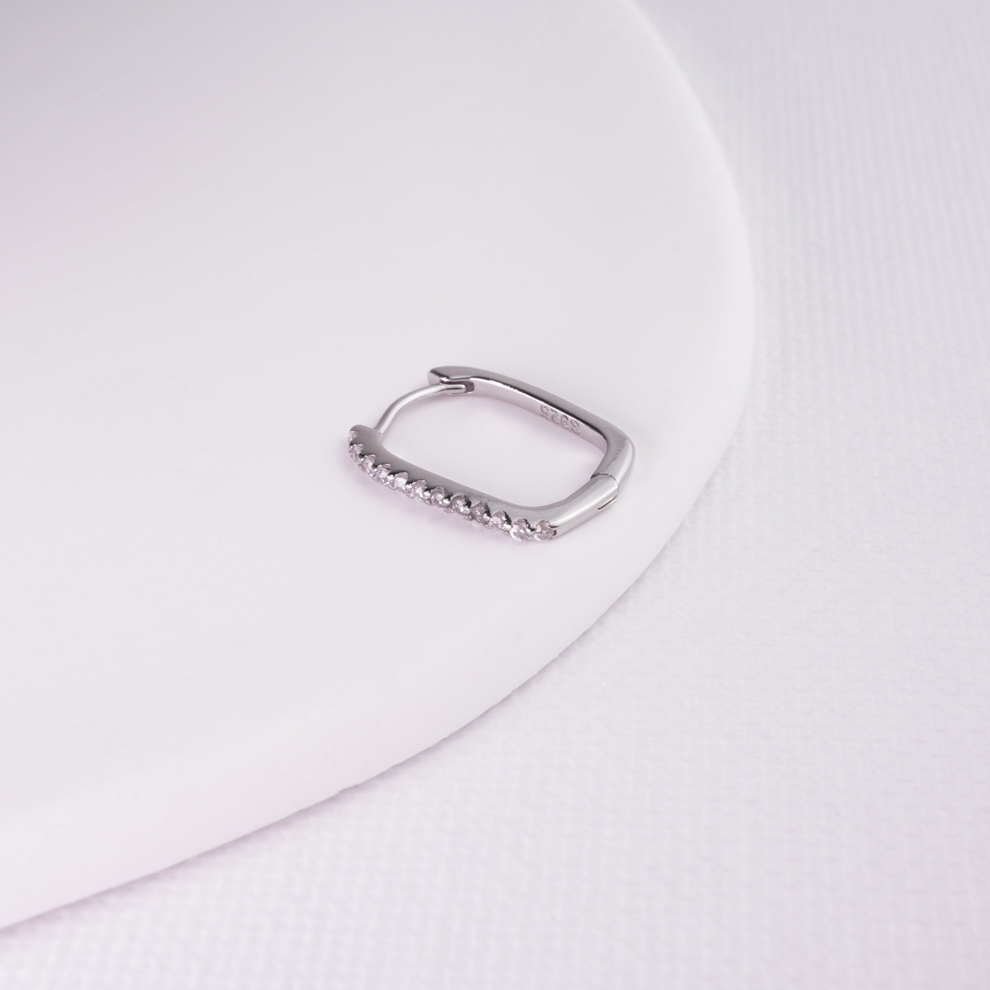 INAGIO 925 silver rectangle diamonds hoop earring