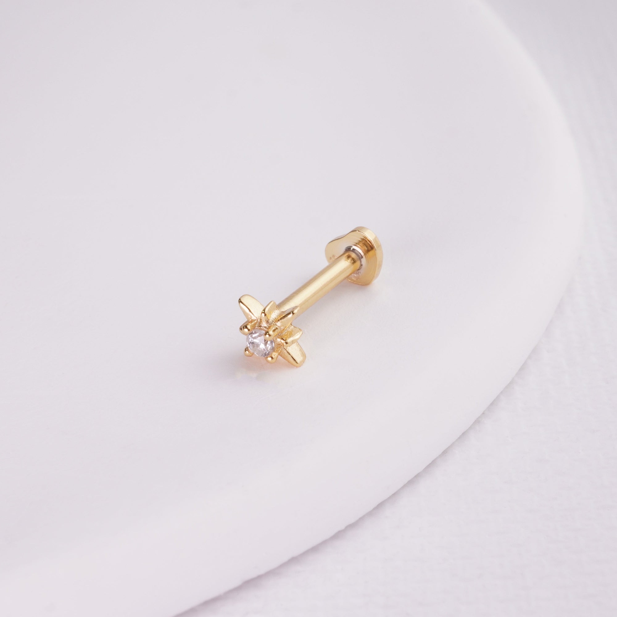 INAGIO 14K gold plated silver diamond starstruck labret piercing