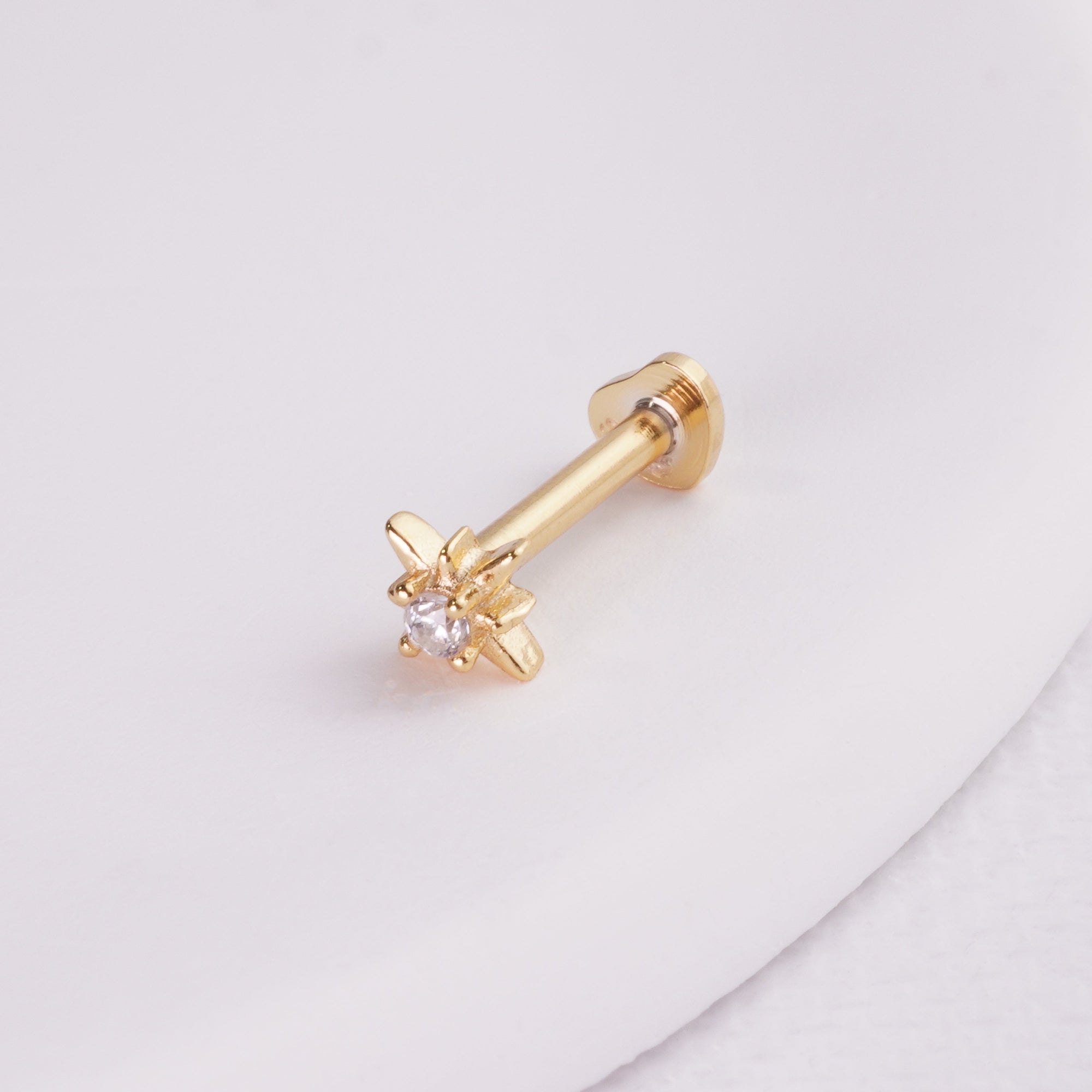 INAGIO 14K gold plated silver diamond starstruck labret piercing