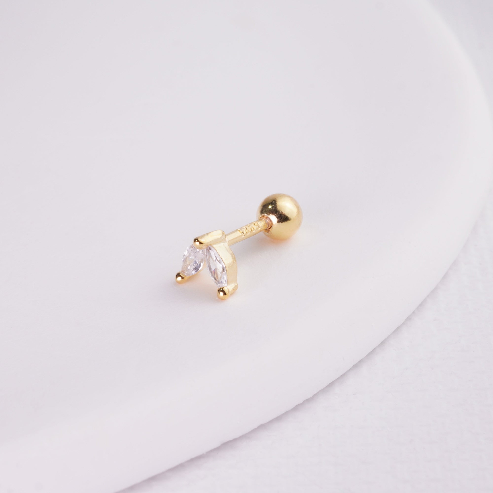 INAGIO 14K gold plated silver diamond serene firefly barbell piercing