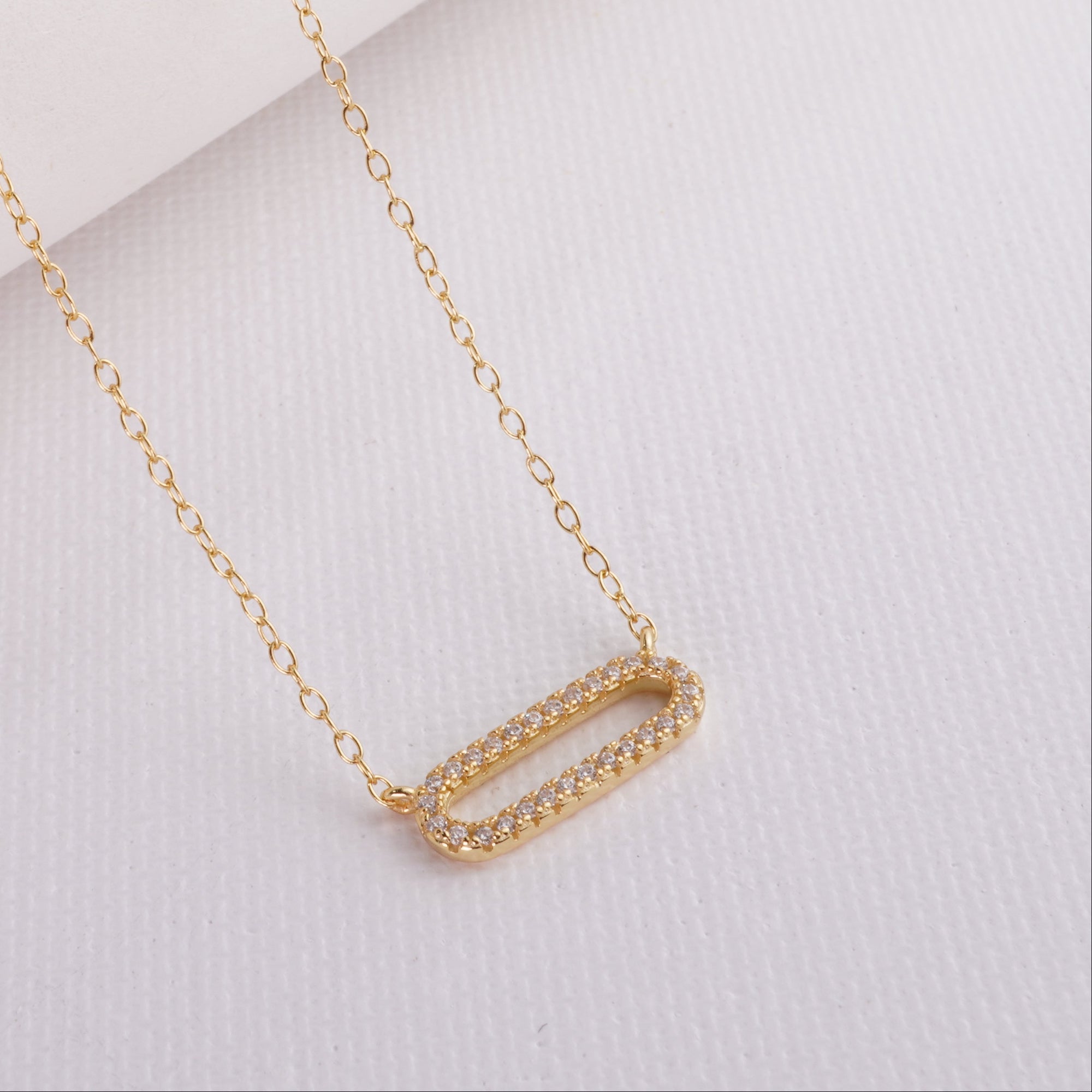 INAGIO 14K gold plated silver diamond elipse pendant necklace