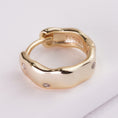 Încărcați imaginea în vizualizatorul Galerie, INAGIO  14k gold plated 925 silver chunky hoop earring
