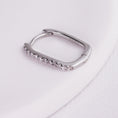 Încărcați imaginea în vizualizatorul Galerie, INAGIO 925 silver rectangle diamonds hoop earring
