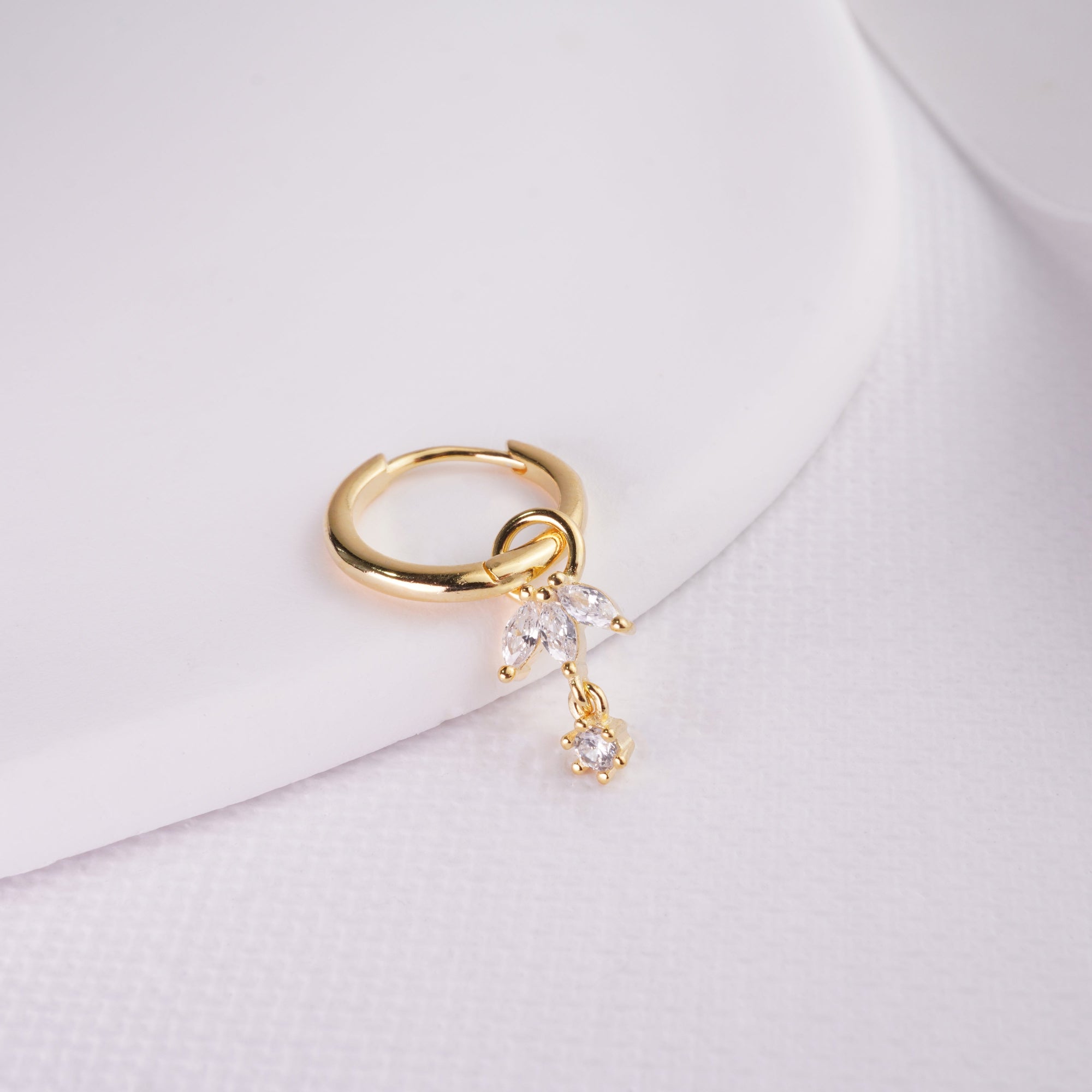 INAGIO 14K gold plated silver diamond Trifecta hoop 